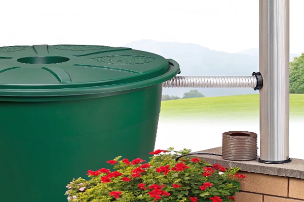 Rainwater collection system, green barrel and rubber components