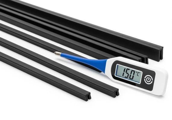 EPDM rubber heat resistance:EPDM rubber strips, maximum heat resistance 150°C, digital thermometer display, black sealing profiles on white background.
